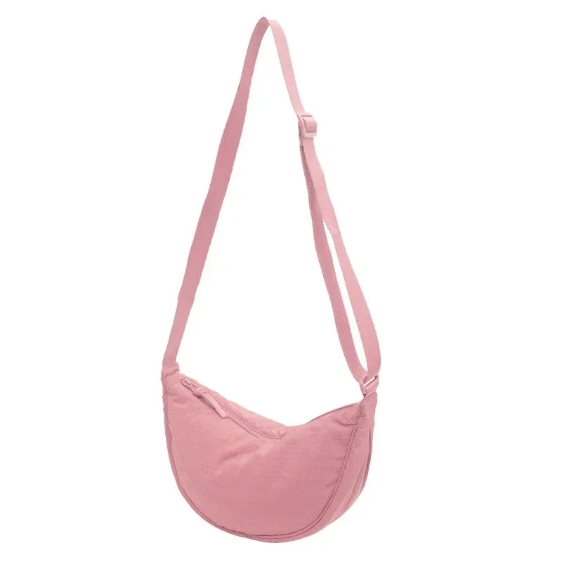 Nova™ Zadie | Torba hobo na ramię.